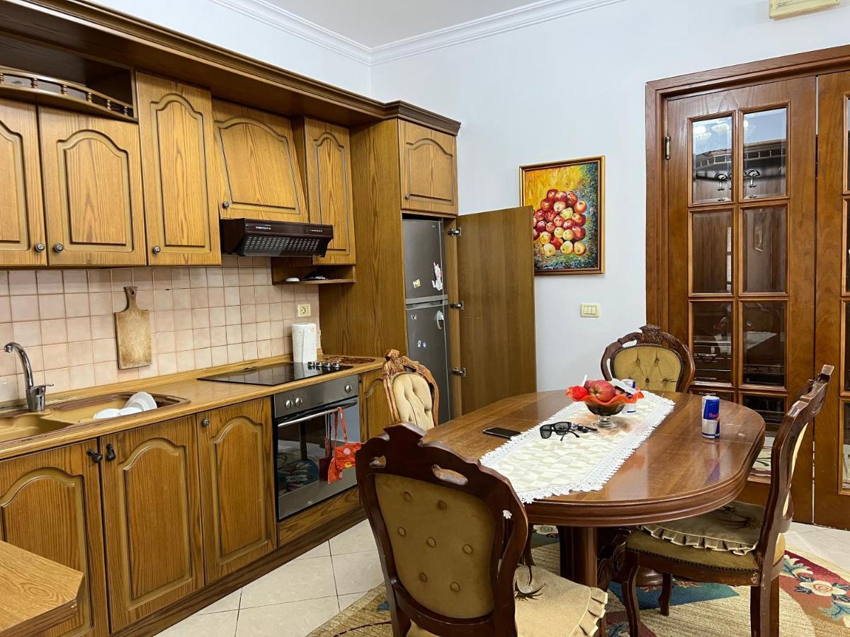 Entire Apartment Castle View Berat Exterior photo