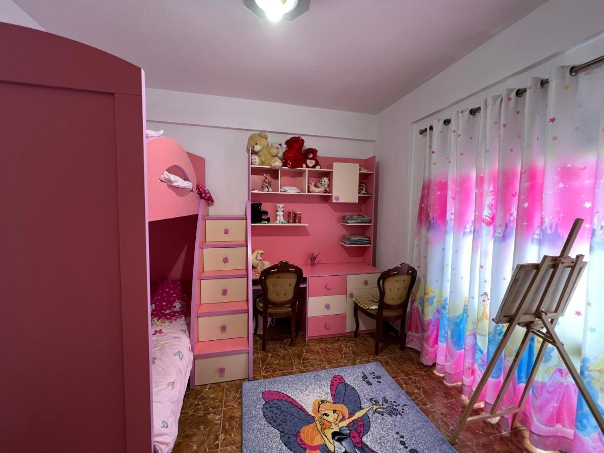 Entire Apartment Castle View Berat Exterior photo